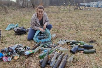 Poszła na krótki spacer. Kilka worków śmieci w 15 minut