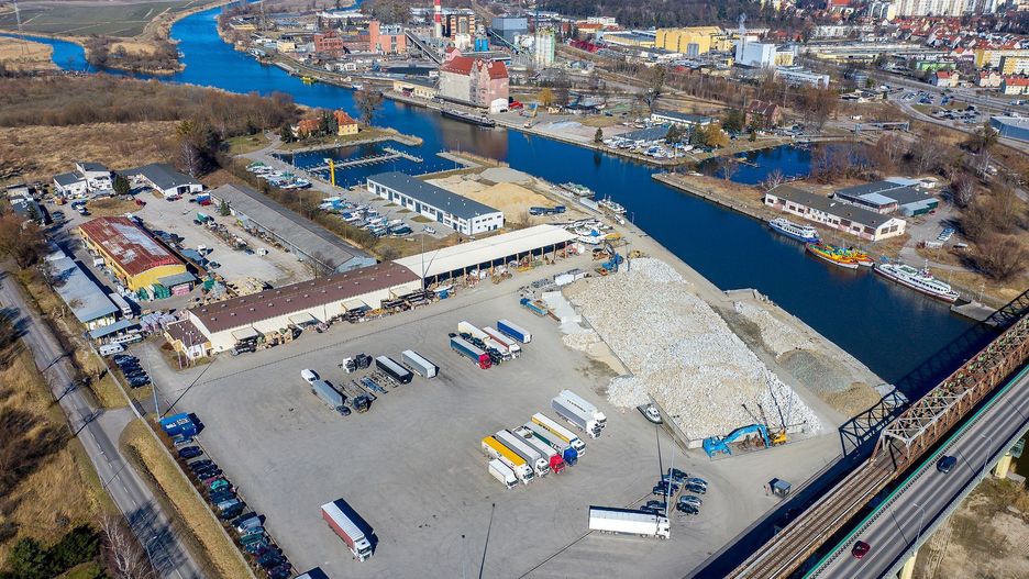Ostatni odcinek rzeki Elbląg przed portem w Elblągu zostanie przebudowany. Dzięki temu będą mogły tu wpływać statki przechodzące przez przekop mierzei
