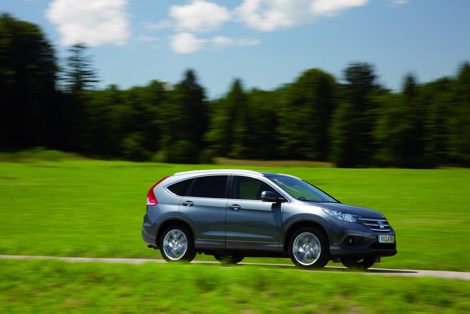 2013 Honda CR-V - obszerna galeria prosto od producenta 13