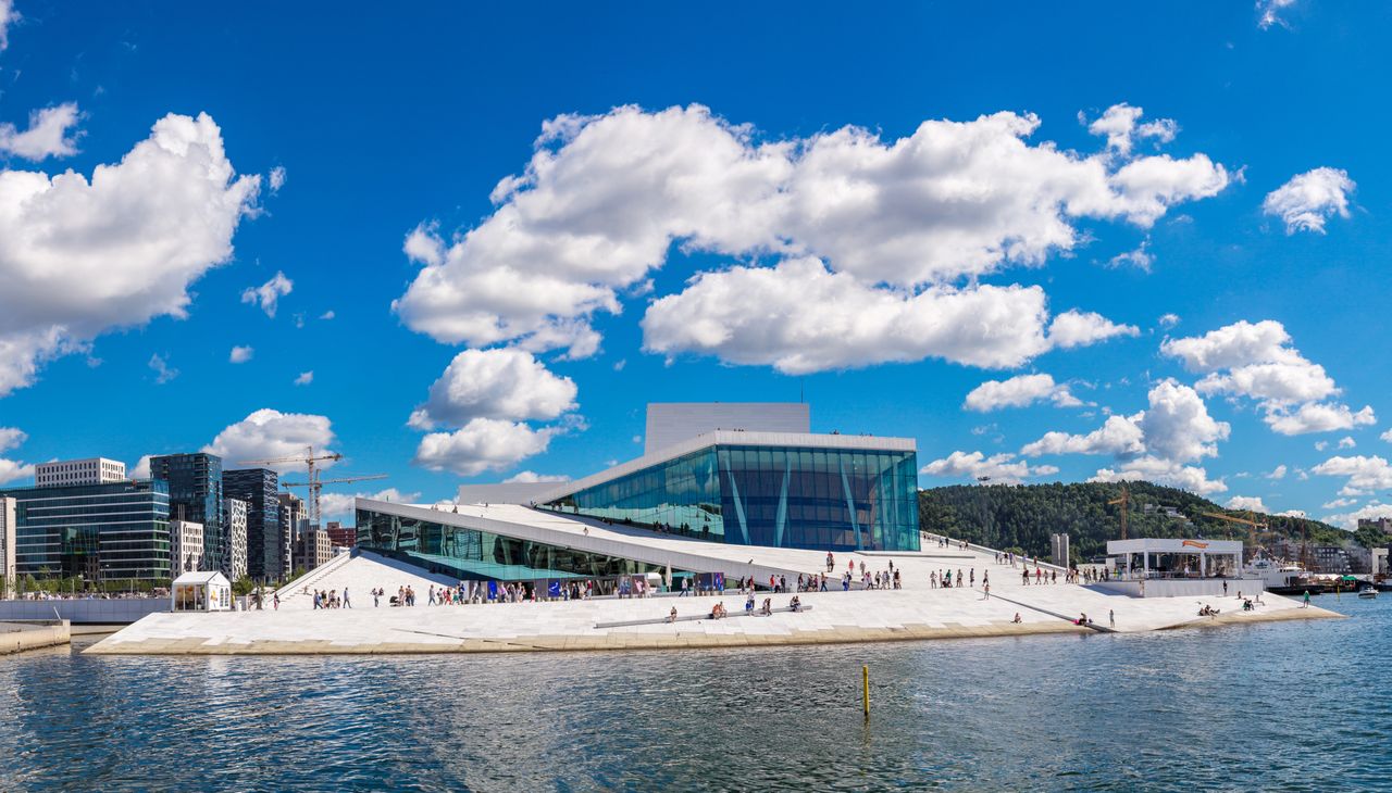 Wyjątkowym obiektem jest opera w Oslo 