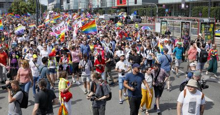 Zacznie się o 14. Na ulicach Warszawy pojawią się tłumy. Możliwe utrudnienia