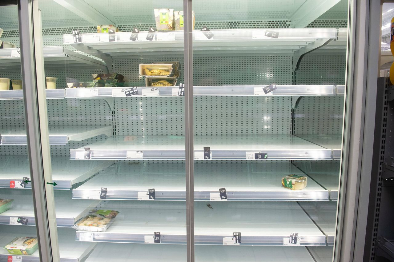 Turyści ogołocili jedyny czynny w święta sklep. Zostały puste półki