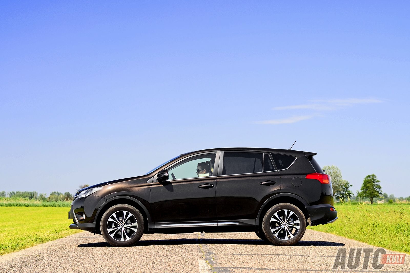 Toyota RAV4 2,0 D AWD Prestige - test [galeria] 6