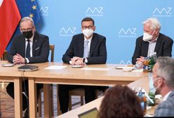 "Rozwiązania znane są od dawna". Będą nowe obostrzenia?