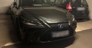 Warszawa: Wziął w leasing lexusa za 160 tysięcy złotych, ale nie płacił rat. Odpowie za przywłaszczenie auta