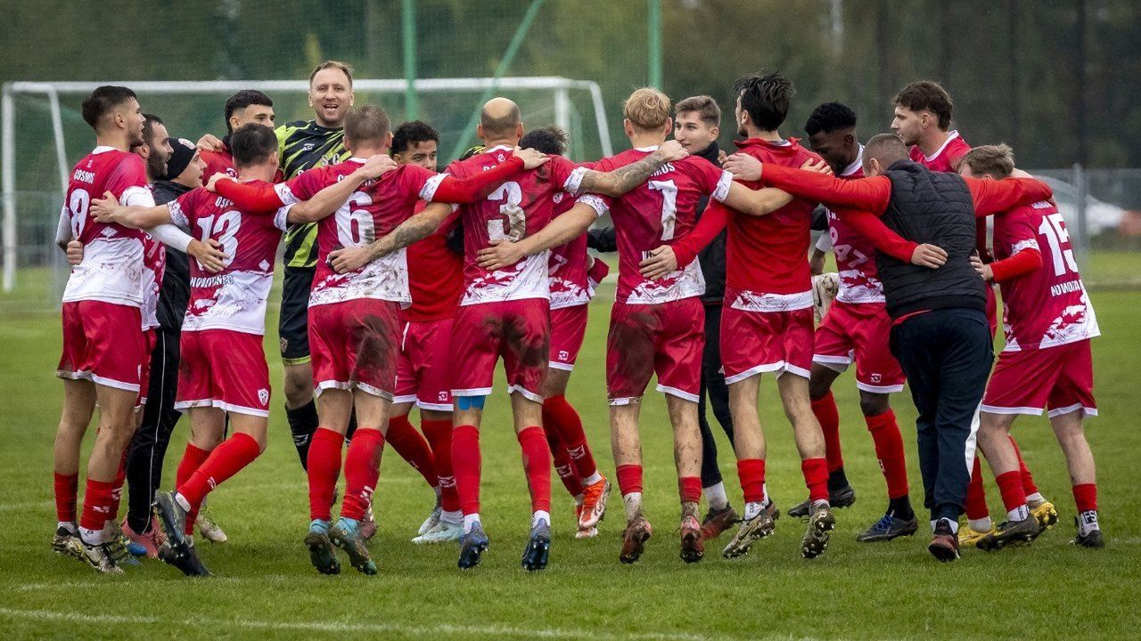 4. liga podkarpacka. Cosmos Nowotaniec na czele peletonu