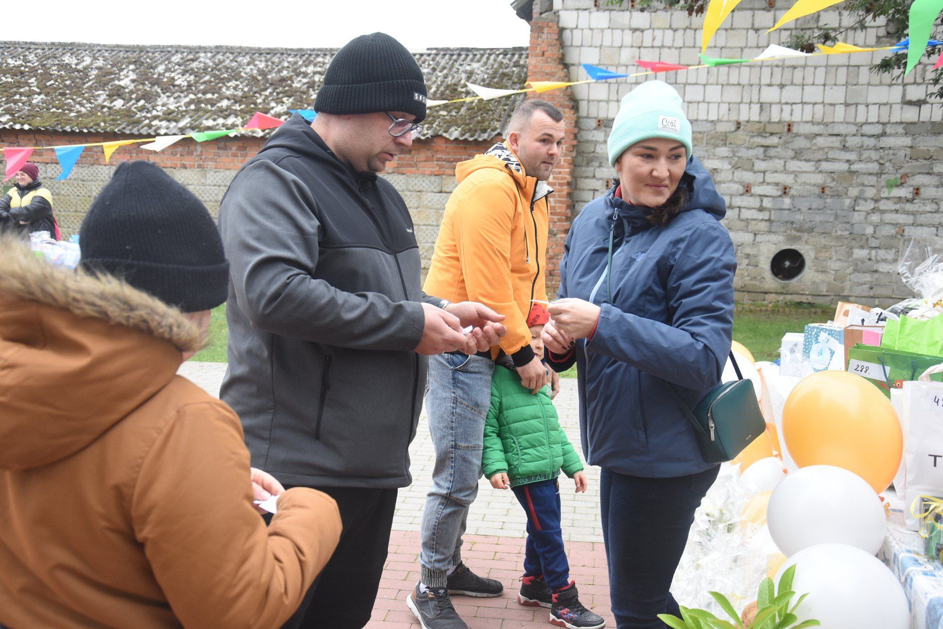 Piknik Jesienna Pyra z Gzikiem w Masłowie. Moc atrakcji dla najmłodszych i tytułowe pyry w roli głównej [zdjęcia]