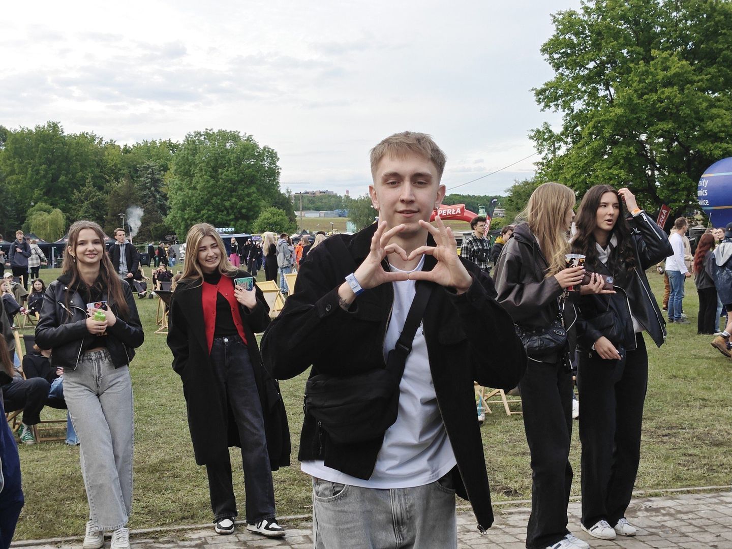 Zobacz jak bawili się studenci w piątkowy wieczór. Kliknij strzałkę, aby przejść do następnych zdjęć -&gt;