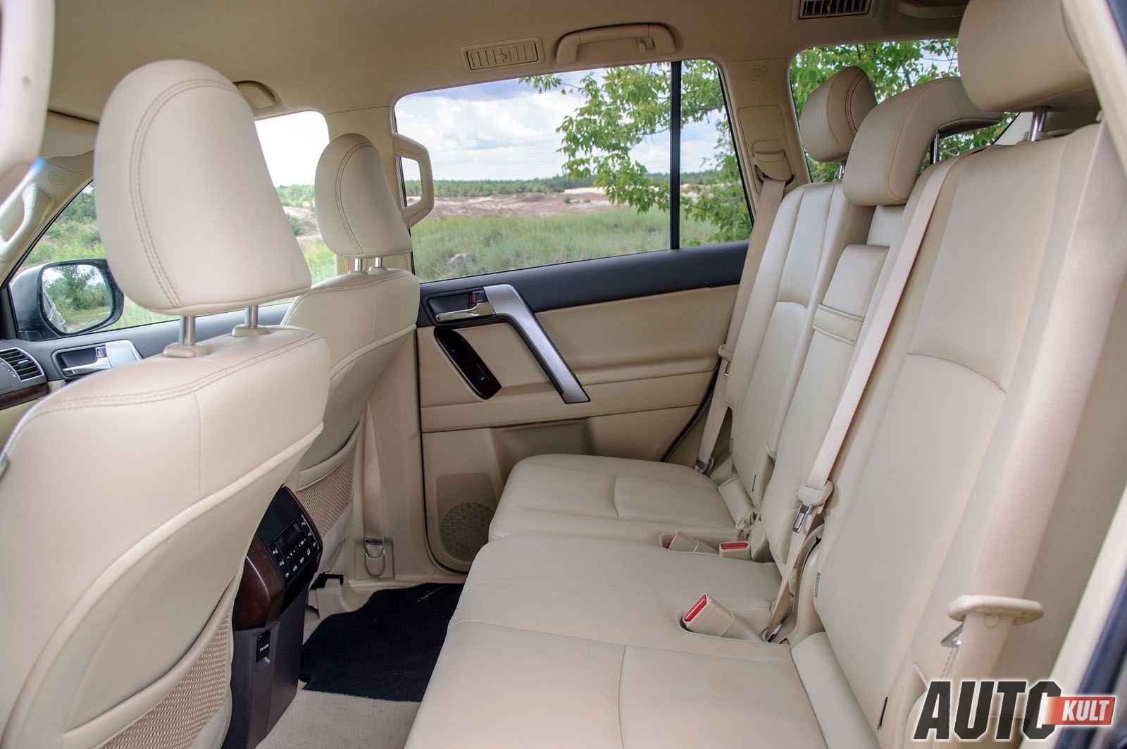 Toyota Land Cruiser 150 3,0 D4D A/T Invincible - test [galeria zdjęć] 16