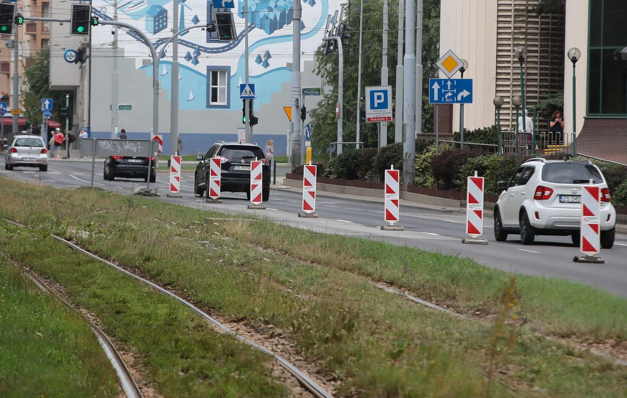 Szczecin: Ruszył remont torowiska na ul.Matejki. Będą utrudnienia dla kierowców