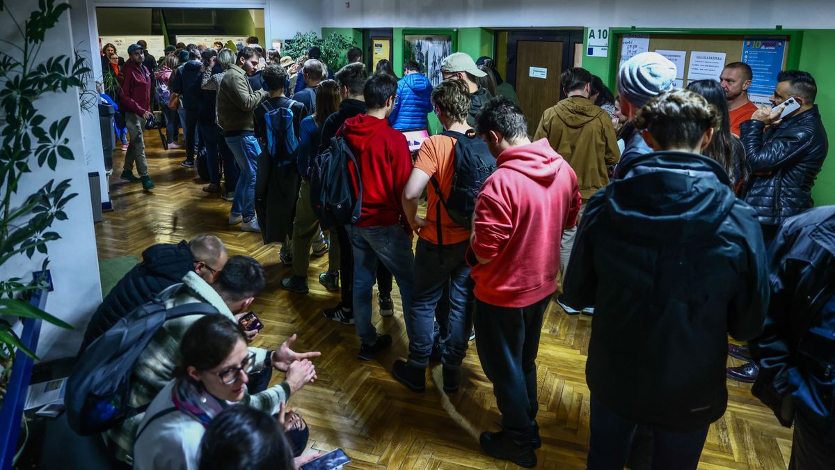 Polacy zaniepokojeni 2025 rokiem