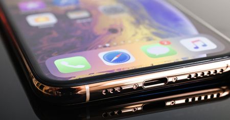 Duże, brzydkie i drogie – Apple pokazał etui z dodatkowym akumulatorem