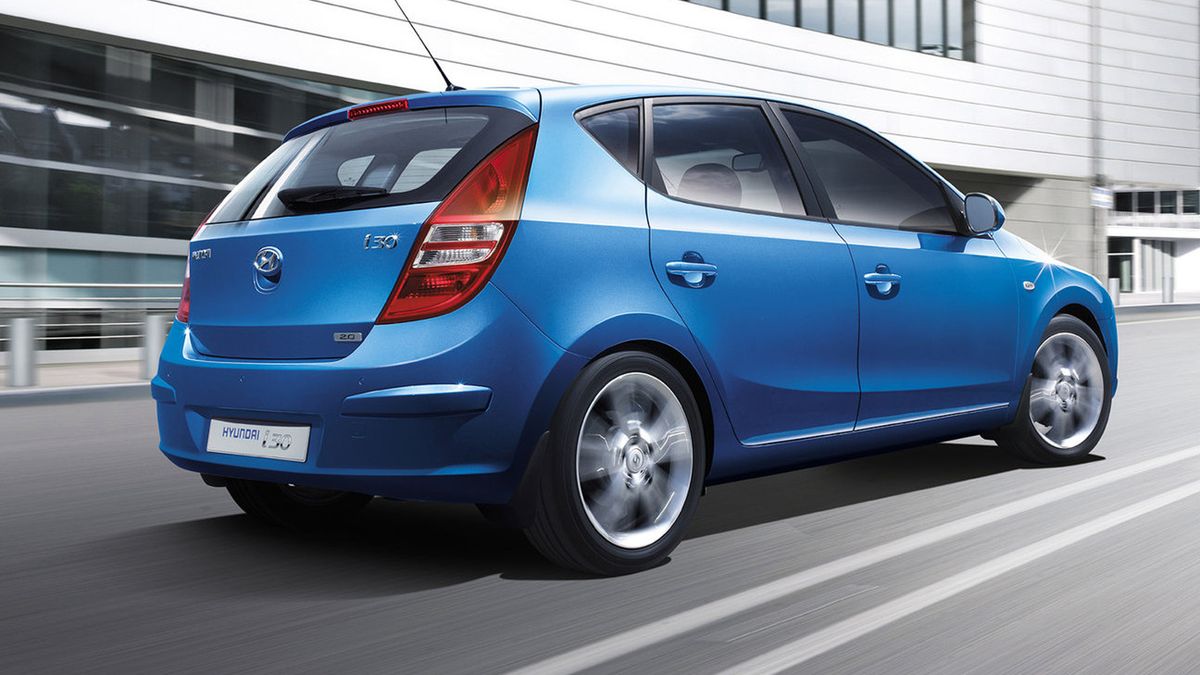 Nieco wiekowy już samochód okazał się twardszy, niż można byłoby przypuszczać