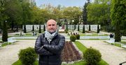 Architekt Tomasz Rogala. To on odpowiada za ogród Branickich, Różankę i Planty