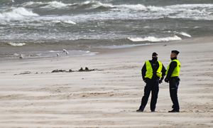 Tajemniczy obiekt na plaży w Karwi. Na miejscu wojsko i prokurator