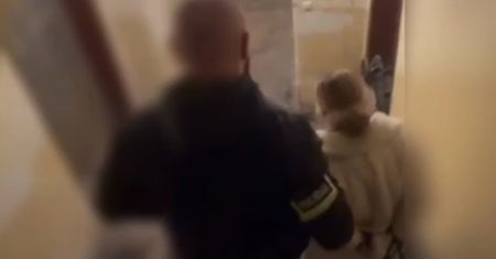 Wyłudzili co najmniej 820 tys. zł. Podszyli się pod policjantów