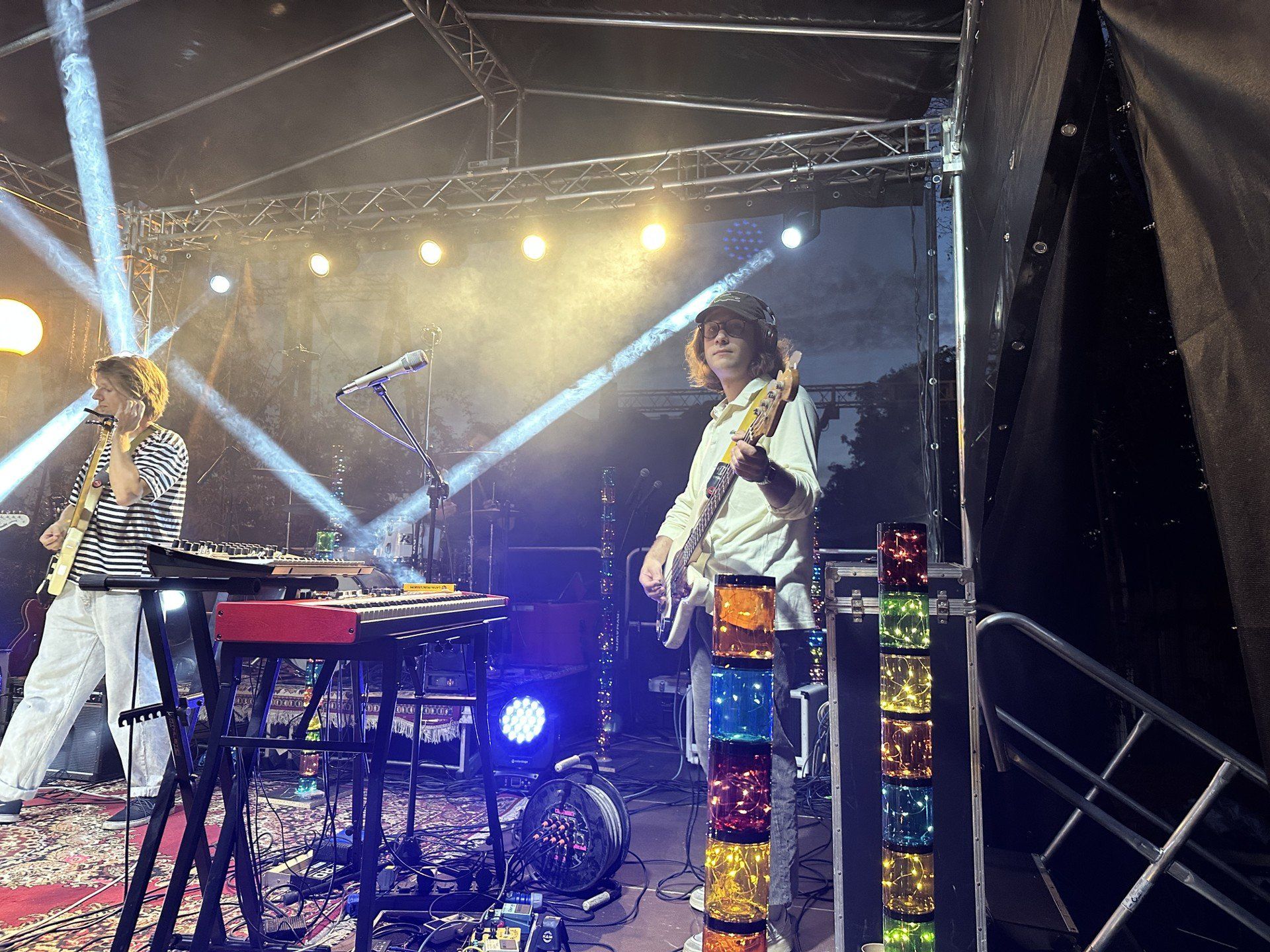 Na letniej scenie Elektrowni zaprezentował się zespół Oysterboy.