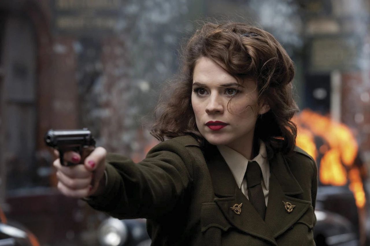 Hayley Atwell jako Peggy Carter