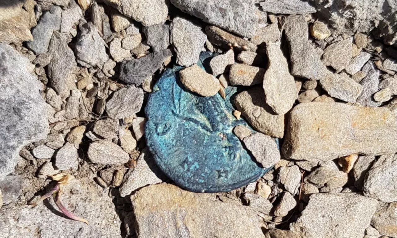 Moneta odkryta w Alpach w 2020 roku