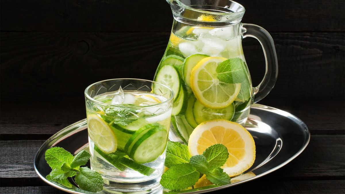 Sassy water – odchudzający napój, który przygotujesz w domu