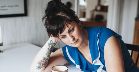 Zaburzenia psychiczne dotykają coraz więcej osób. A system wciąż kuleje
