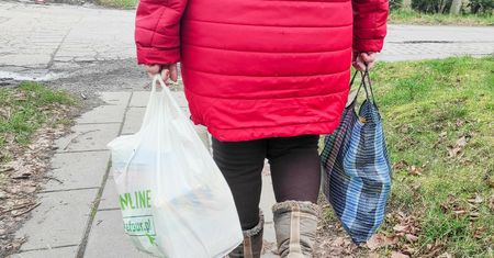 "Seniorzy są tego ofiarą". Duży problem dojrzałych Polek