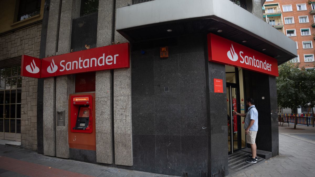 Masowe wypłaty z kont Santandera (zdj. ilustracyjne)