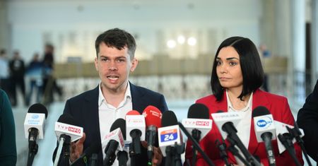 Dramat po politycznym rozwodzie. Porozumienie chce do Trzeciej Drogi, ale "nikt o nich nie zabiega"