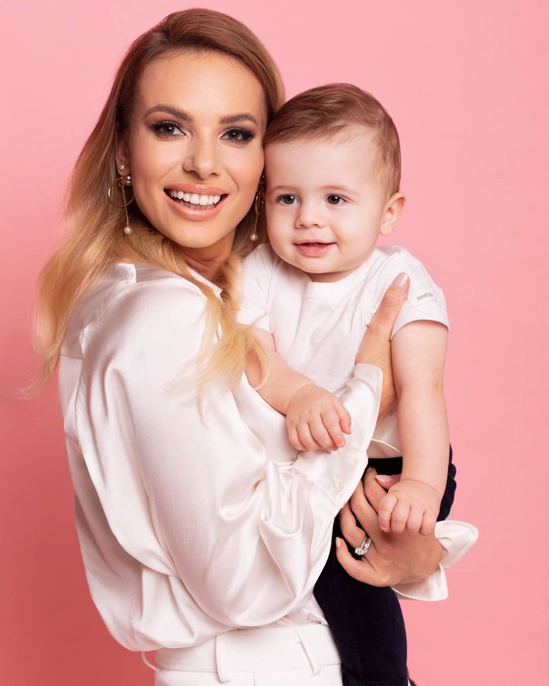 Izabela Janachowska chętnie chwali się zdjęciami syna na Instagramie
