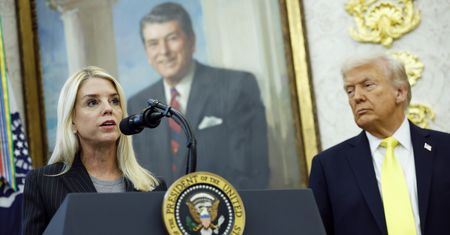 Media: dymisja na szczytach w USA już przesądzona