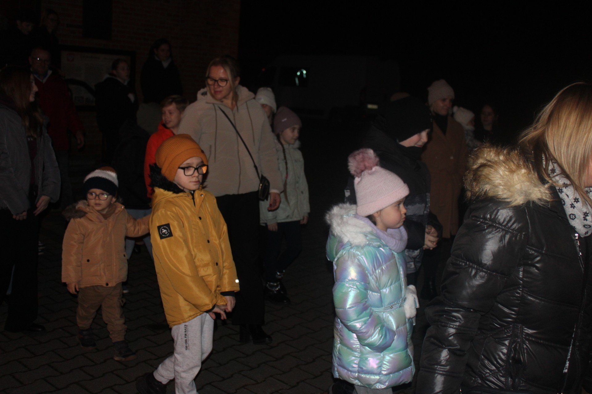 Mikołajki w Zdziechowie. Dzieci spotkały się ze Świętym Mikołajem po mszy świętej