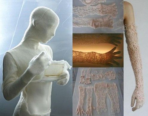 Ubrania tkane przez bakterie na matrycy skóry