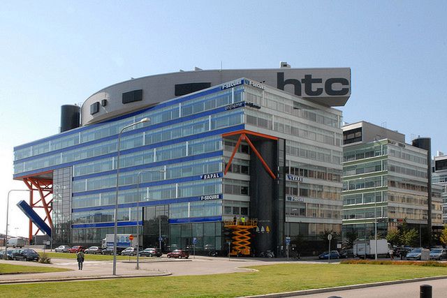 HTC nie składa broni w walce z Apple'em