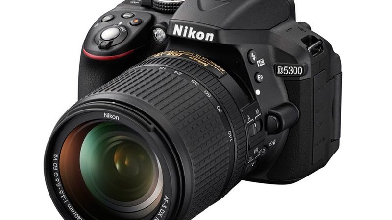 Nikon D5300 – bez filtra AA i z lepszym ekranem, Wi-Fi i GPS 1