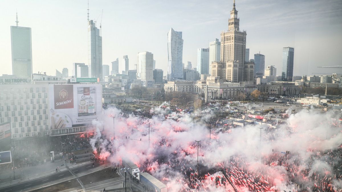 Marsz Niepodległości kosztował Warszawę ponad 400 tys. zł. Powód? Przygotowanie trasy przed pochodem 