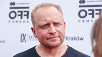 Piotr Adamczyk wprost o zarobkach w Hollywood: "Żyjemy MITEM ogromnych pieniędzy"