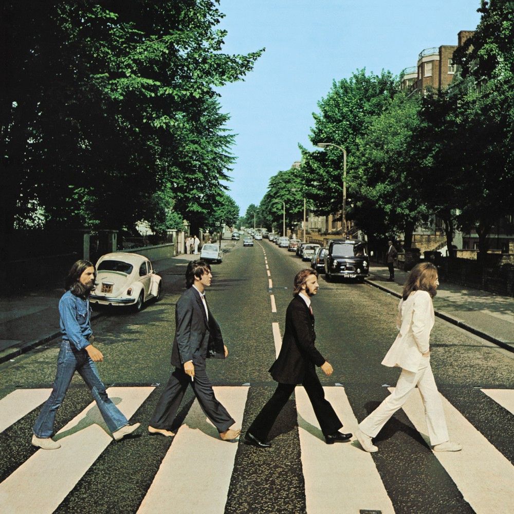 Przejście dla pieszych z okładki The Beatles odmalowane. Ruch na Abbey Road ustał 2