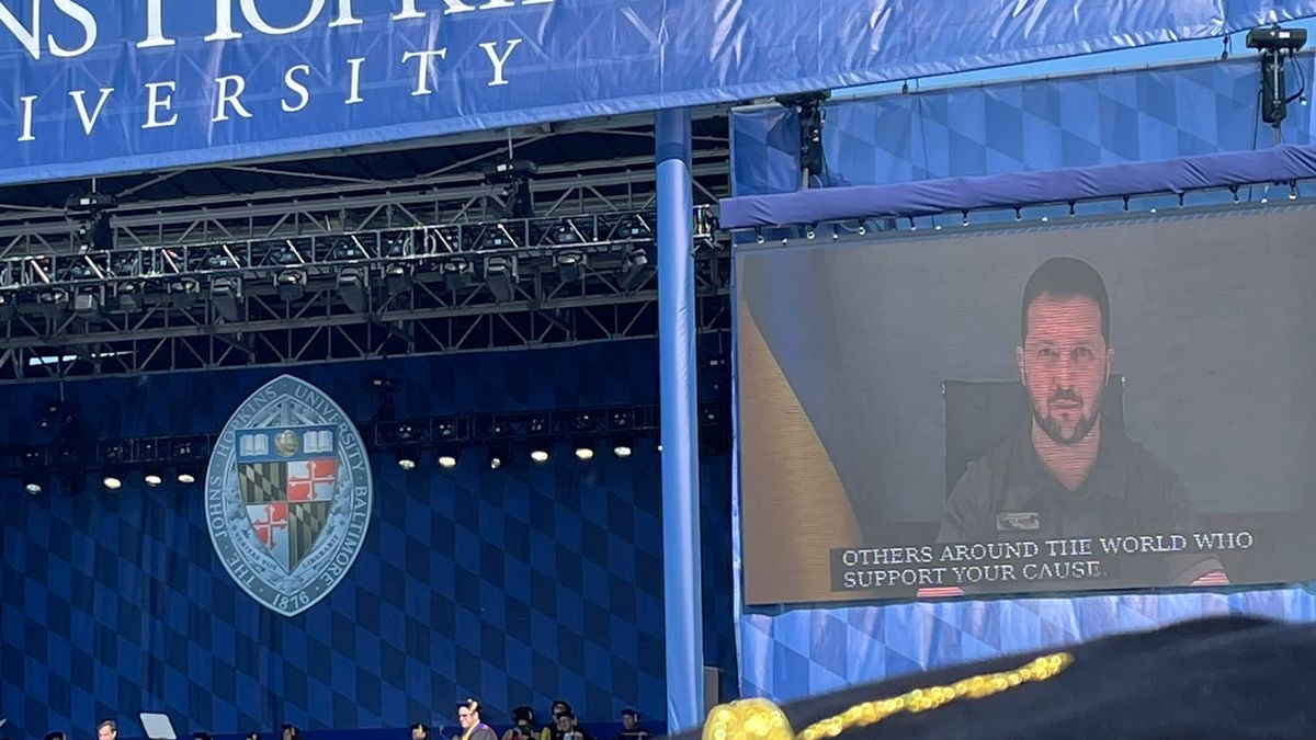 Zełenski był niespodziewanym gościem podczas graduacji absolwentów 