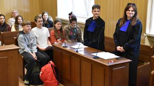 Symulowane rozprawy i zwiedzanie gmachu. Noc Otwartych Sądów w Koszalinie