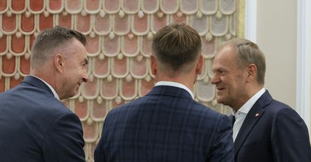 "Bunt" naukowców i apel do Tuska. Minister: "To nie miotła, skończyła się kadencja. Zmiana prezesa bez znaczenia dla badań"