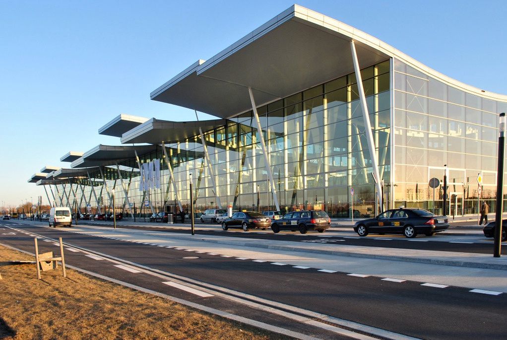 Lotnisko we Wrocławiu jako pierwsze w kraju umożliwia zrobienie na miejscu testu antygenowego po powrocie