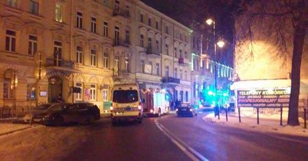 Wyciek gazu w kamienicy na ul. Kołłątaja. Ewakuowano 10 osób