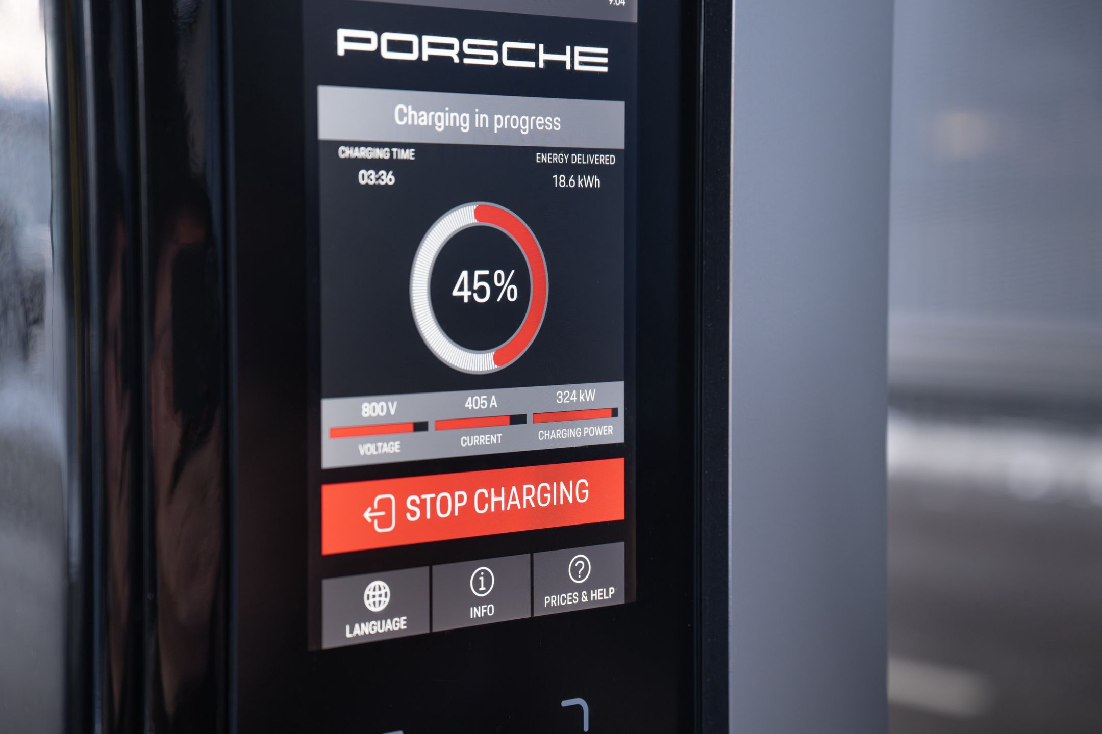 Porsche Taycan (2024) – ładowanie