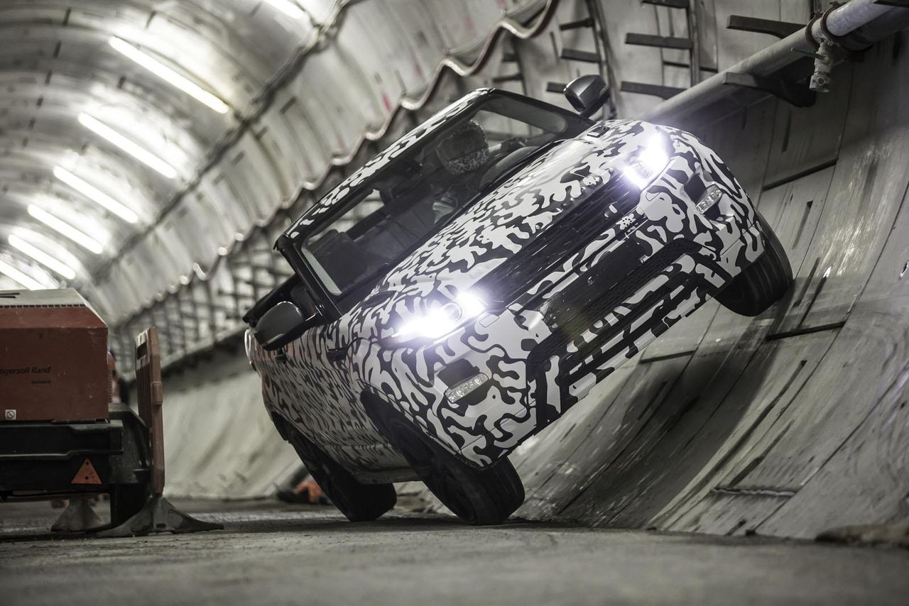Range Rover Evoque Convertible testowany w podziemiach