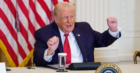UE uderzy w "świętość" Amerykanów? Podatek cyfrowy w odwecie za cła Trumpa