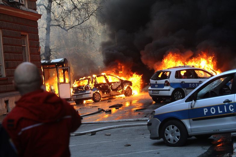 Demonstranci w Bośni oskarżają policję o brutalność