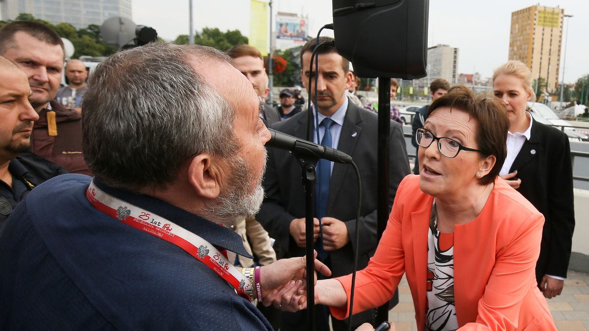 29.06.2015, Katowice. Ewa Kopacz po spotkaniu z przedstawicielami</br> Central Związków Górniczych