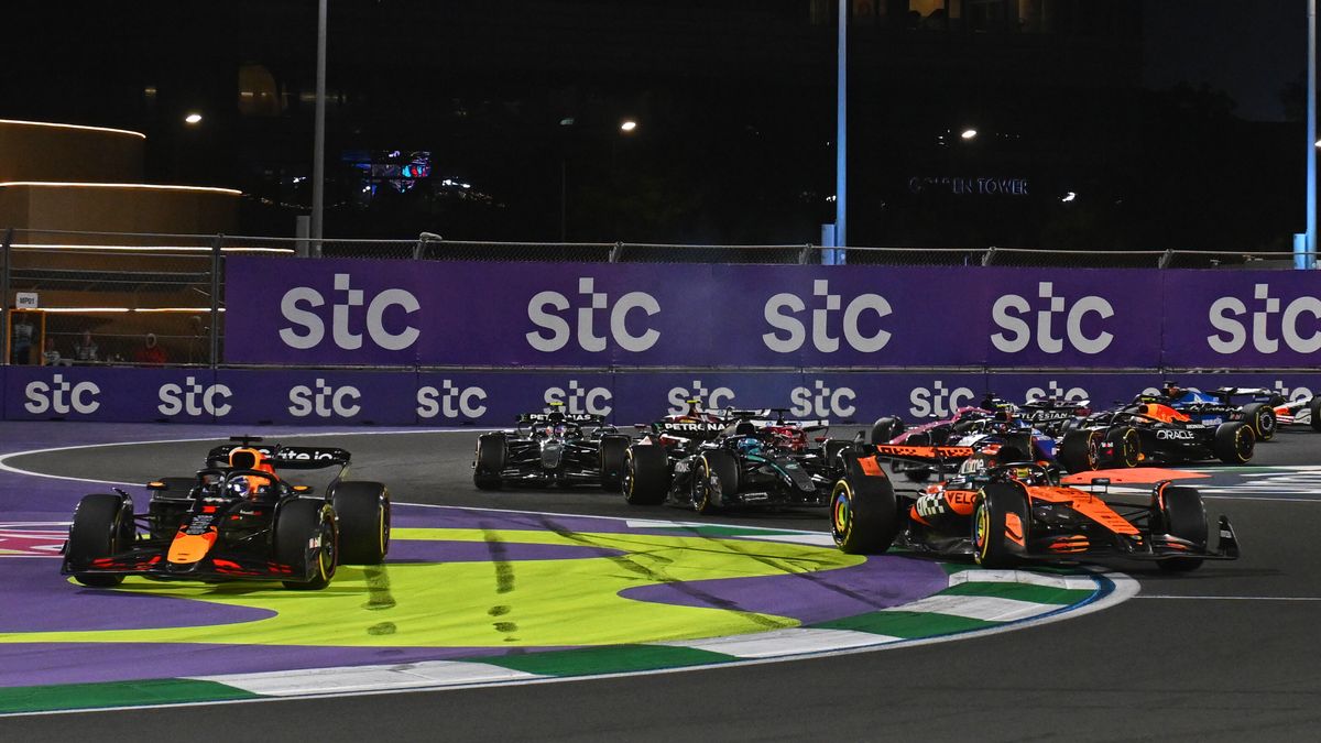 Materiały prasowe / Red Bull / Na zdjęciu: sytuacja po starcie GP Arabii Saudyjskiej