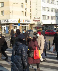 Nie muszą nosić maseczek. Ekspert nie ukrywa: to rozporządzenie to błąd