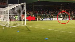 Absurdalna sytuacja w pucharach. Bramkarz był w ciężkim szoku [WIDEO]